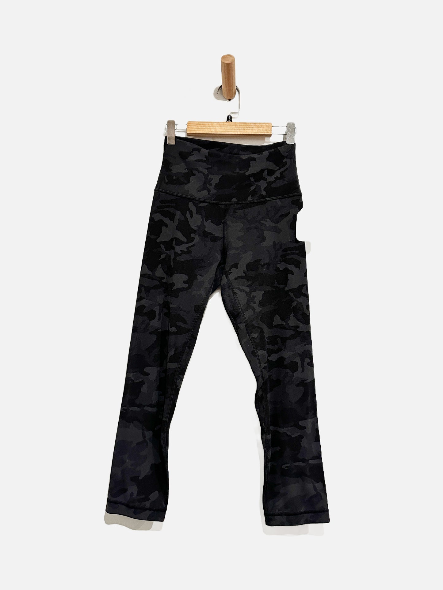 Lululemon Align High Rise Cropped Black Camo Leggings - 4