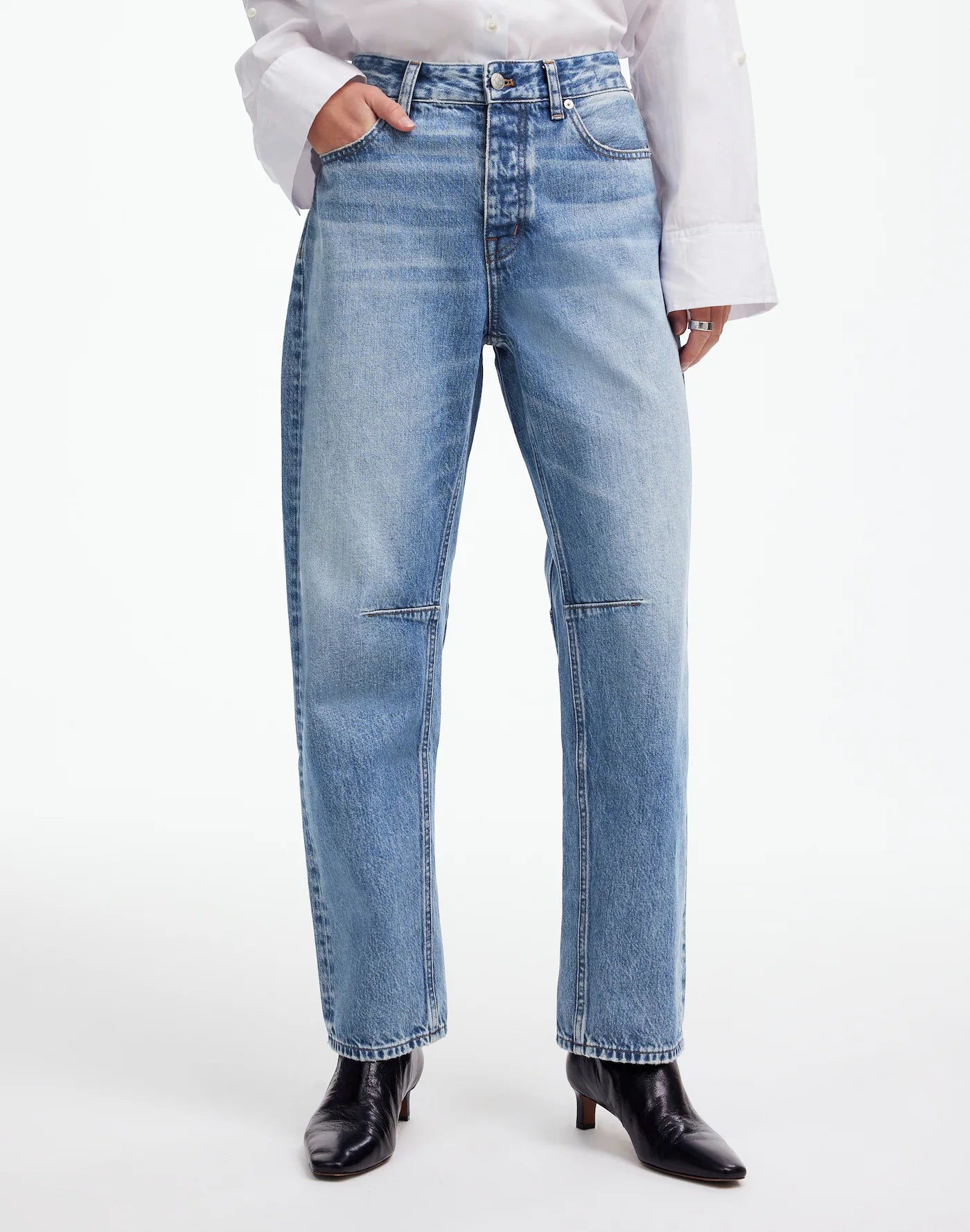 Madewell the Darted Barrel Leg Jean - 28