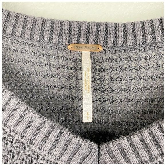 Free People Moonshine V-Neck Charcoal Distressed Waffle Knit Sweater Size Small