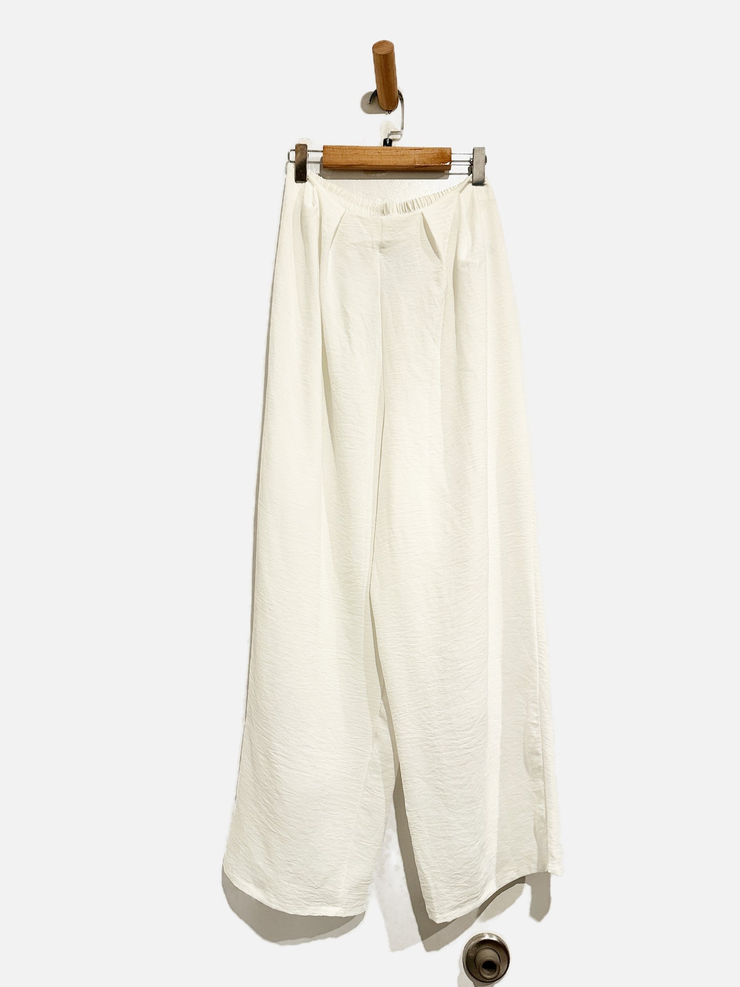 Zara White Crepe Pants - Small