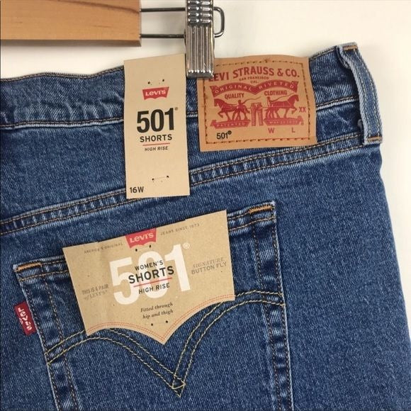 Levi’s NWT 501 Cut off Shorts in wash Jive Stonewash Size 16