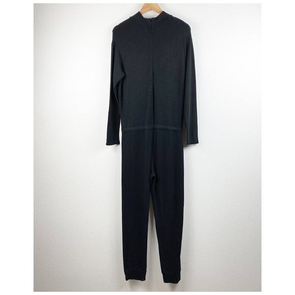 Monrow Super-soft Mock Neck Long-Sleeve Jumpsuit in Black Size Medium
