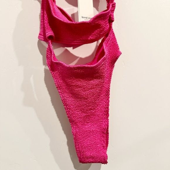 bond-eye NWT Rico One-Piece Swimsuit in Fuschia Size XS-L