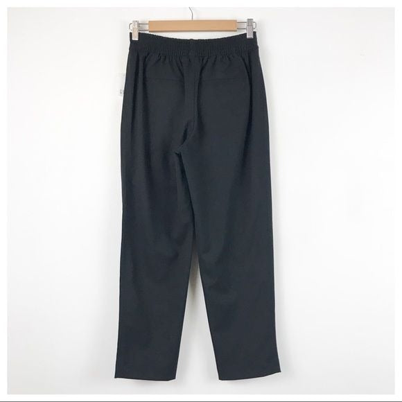 Gap Black Pleated Cropped Pants Size 0