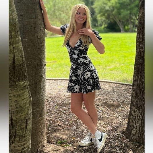 $$ Urban Outfitters Jocelyn Black Floral Wrap Dress Size Small