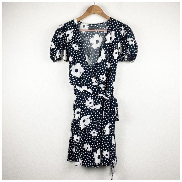 $$ Urban Outfitters Jocelyn Black Floral Wrap Dress Size Small