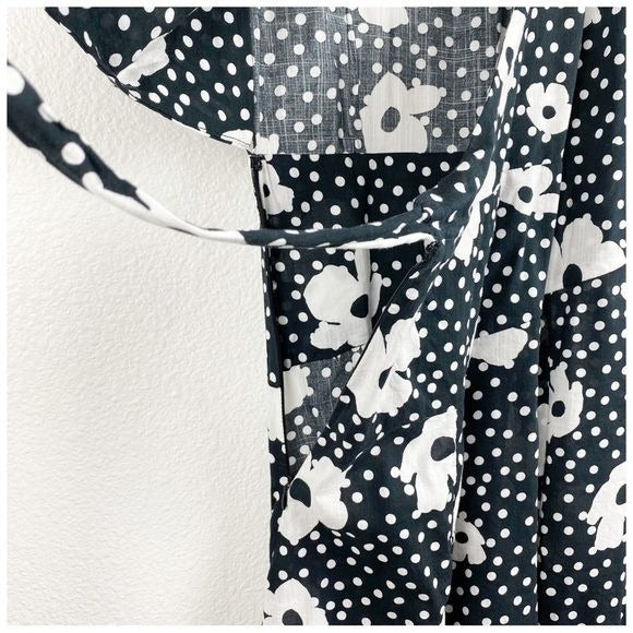 $$ Urban Outfitters Jocelyn Black Floral Wrap Dress Size Small