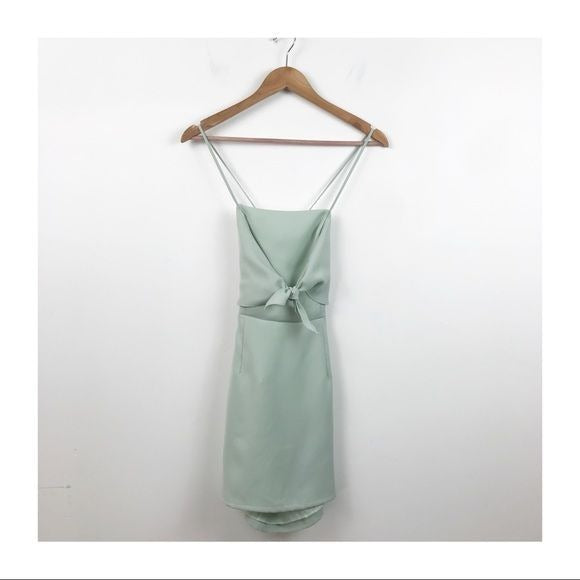 Superdown Thalia Bow Front Dress in Sage Size Small