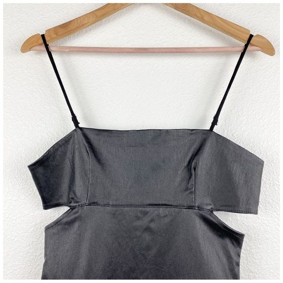 Urban Outfitters NWT 4SI3NNA Fatima Dress Size Medium