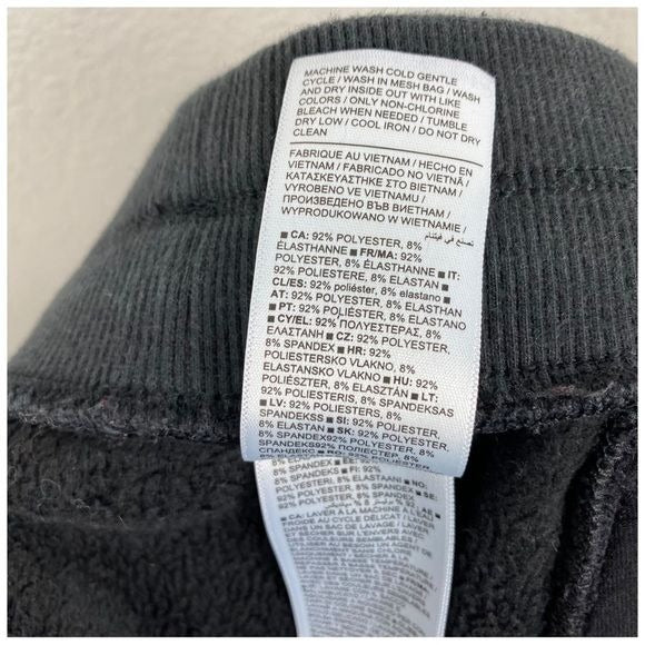 Athleta Cozy Karma Recover Jogger in Black Size Medium