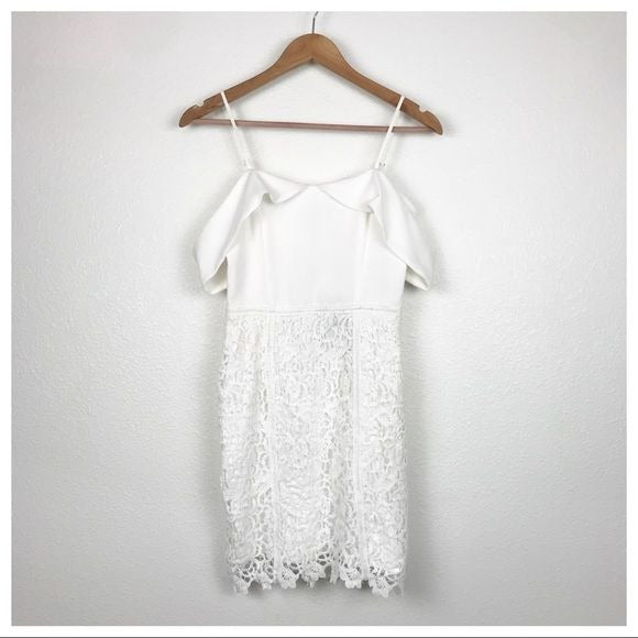 $$ J.O.A. NWT White Off the Shoulder Crochet Dress Size XS