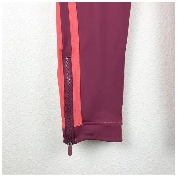 Lululemon Zip The Line Crop Leggings in Deep Ruby / Poppy Coral Size 8