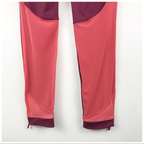 Lululemon Zip The Line Crop Leggings in Deep Ruby / Poppy Coral Size 8