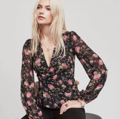 Reformation Stevie Wrap Top in Carondelet Floral