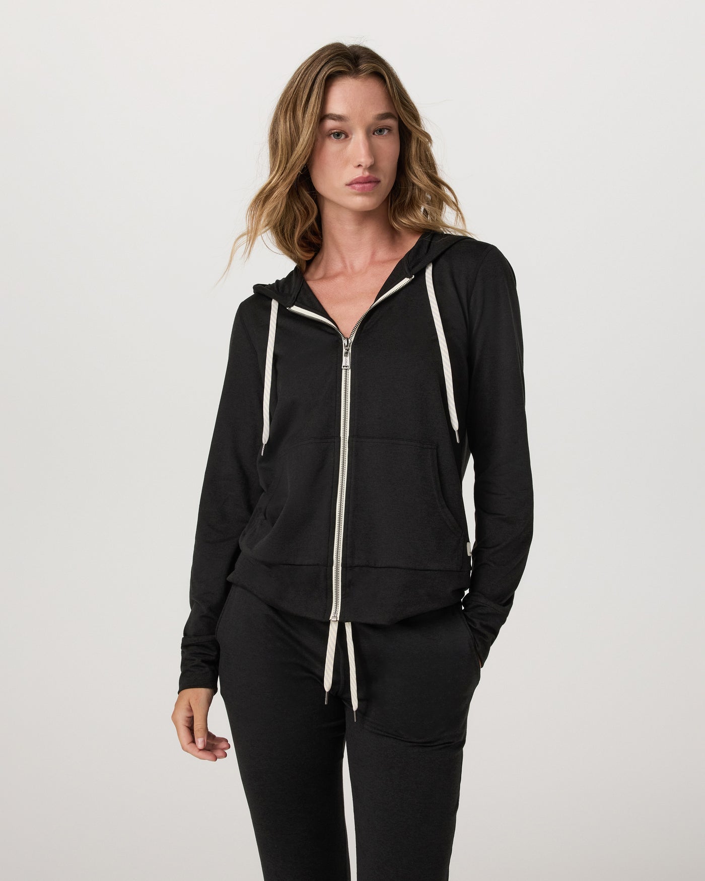 Vuori Halo Performance Hoodie 2.0 in Black - Medium