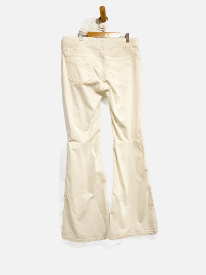 Free People White Pull On Flare Corduroys - 30