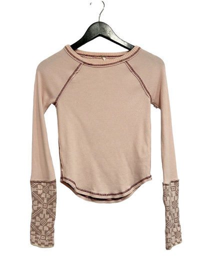 Free People She’s Reversible Cuff Thermal in Dreamt Kiss - Small