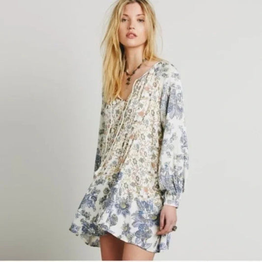 Free People White Floral LS Mini Dress - Large