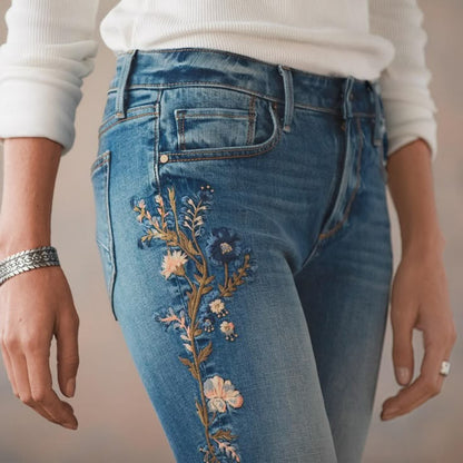 Driftwood Kelly Highland Floral Embroidered Bootcut Jeans - 31