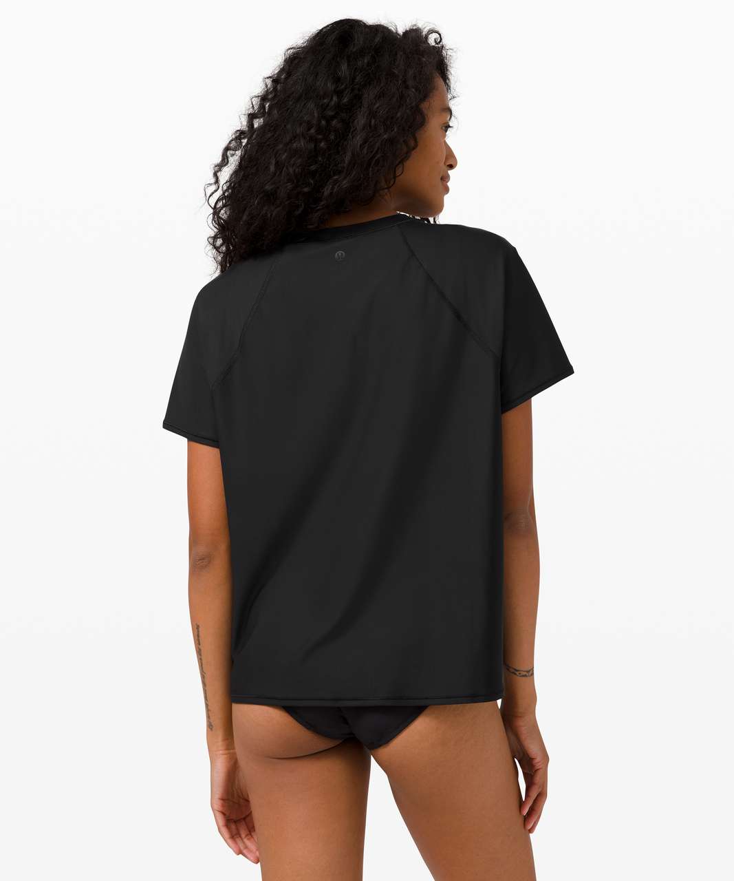 Lululemon Waterside Relaxed UVP Short Sleeve in Black - Large