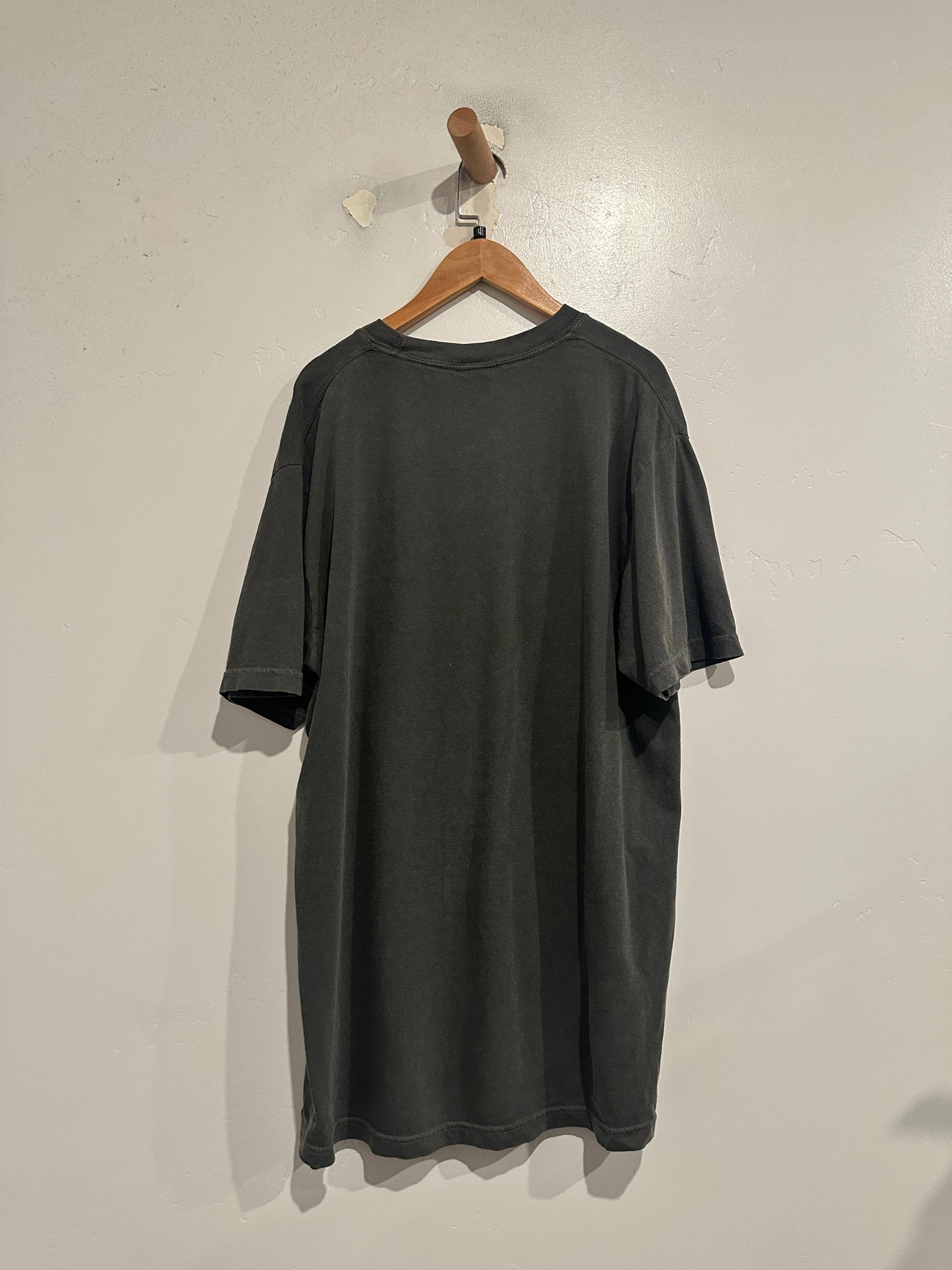 Comfort Colors Gray Bow Graphic Tee - Large