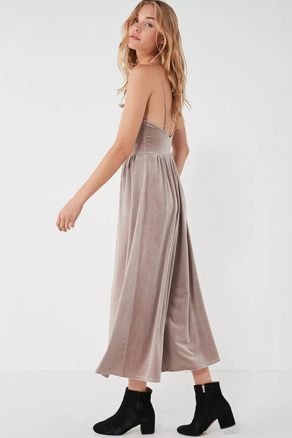 Urban Outfitters Emmabella Gray Velvet Jumpsuit - XS $22.00
