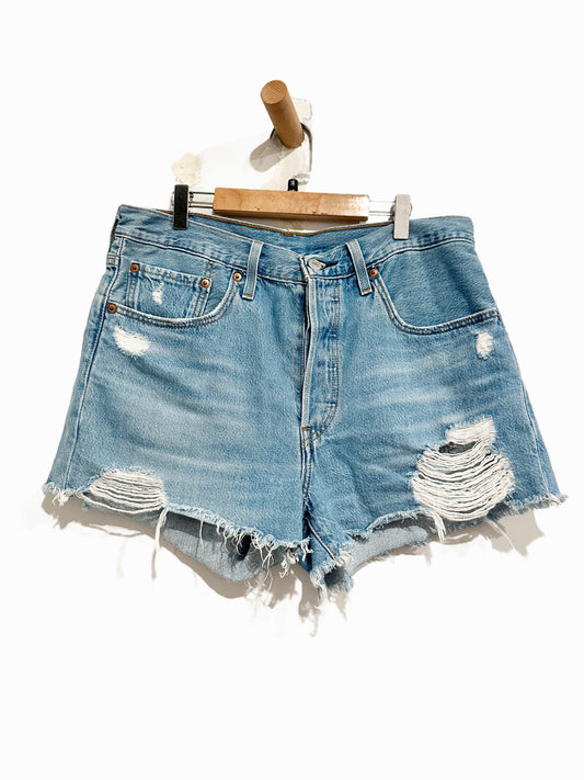 Levi’s 501 Cut Off Shorts - 30