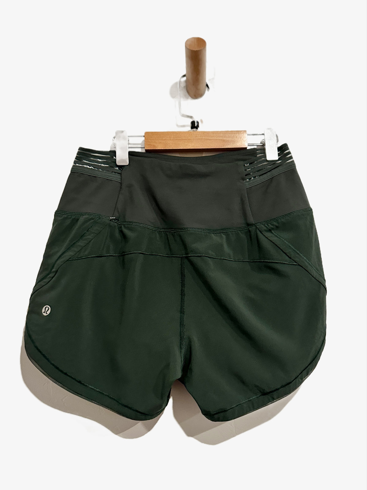 Lululemon Before Dawn Run Short 3.5" in Deep Ivy - 4