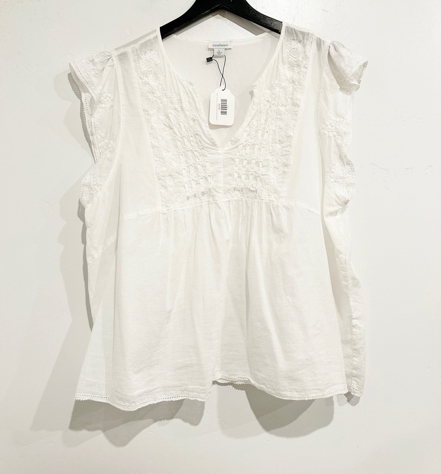 Sundance White Embroidered V-neck Top - Large