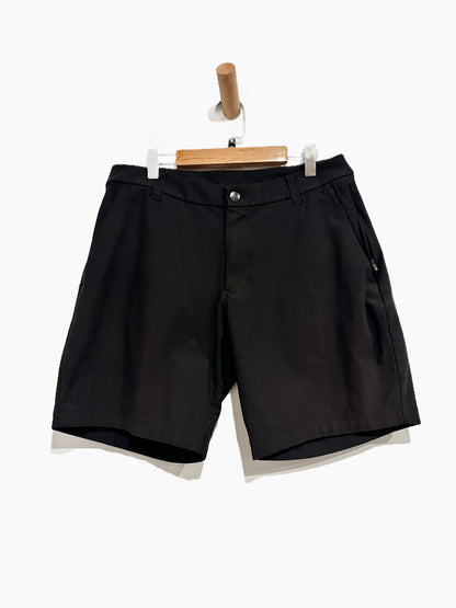 Lululemon Men’s Commission Classic-Fit Short 7" in Black - 30