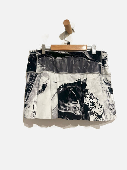 Lululemon Hit Your Stride Skirt in Biggie Pigment Wave White Black - 8
