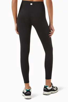 Vuori Studio Pocket Legging in Black - Medium