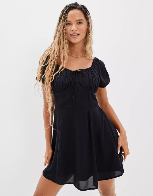 American Eagle Puff-Sleeve Ruched Mini Dress in Black - Large