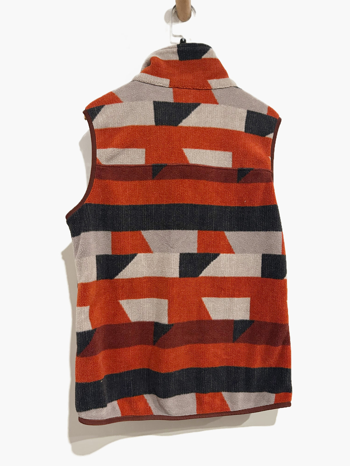 Patagonia Snap-T Vest in Red/Gray Print - Small