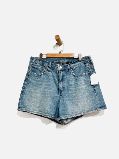 American Eagle Relaxed Denim Short in Easy Breezy Blue - 6