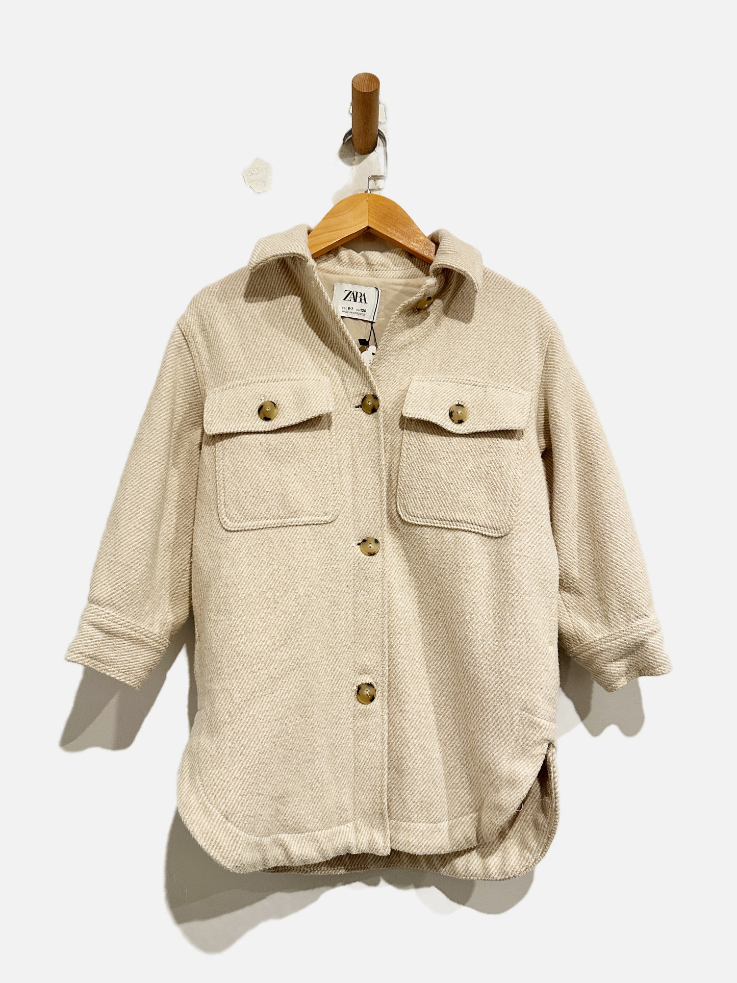 Zara Cream and White Shacket - 6-7
