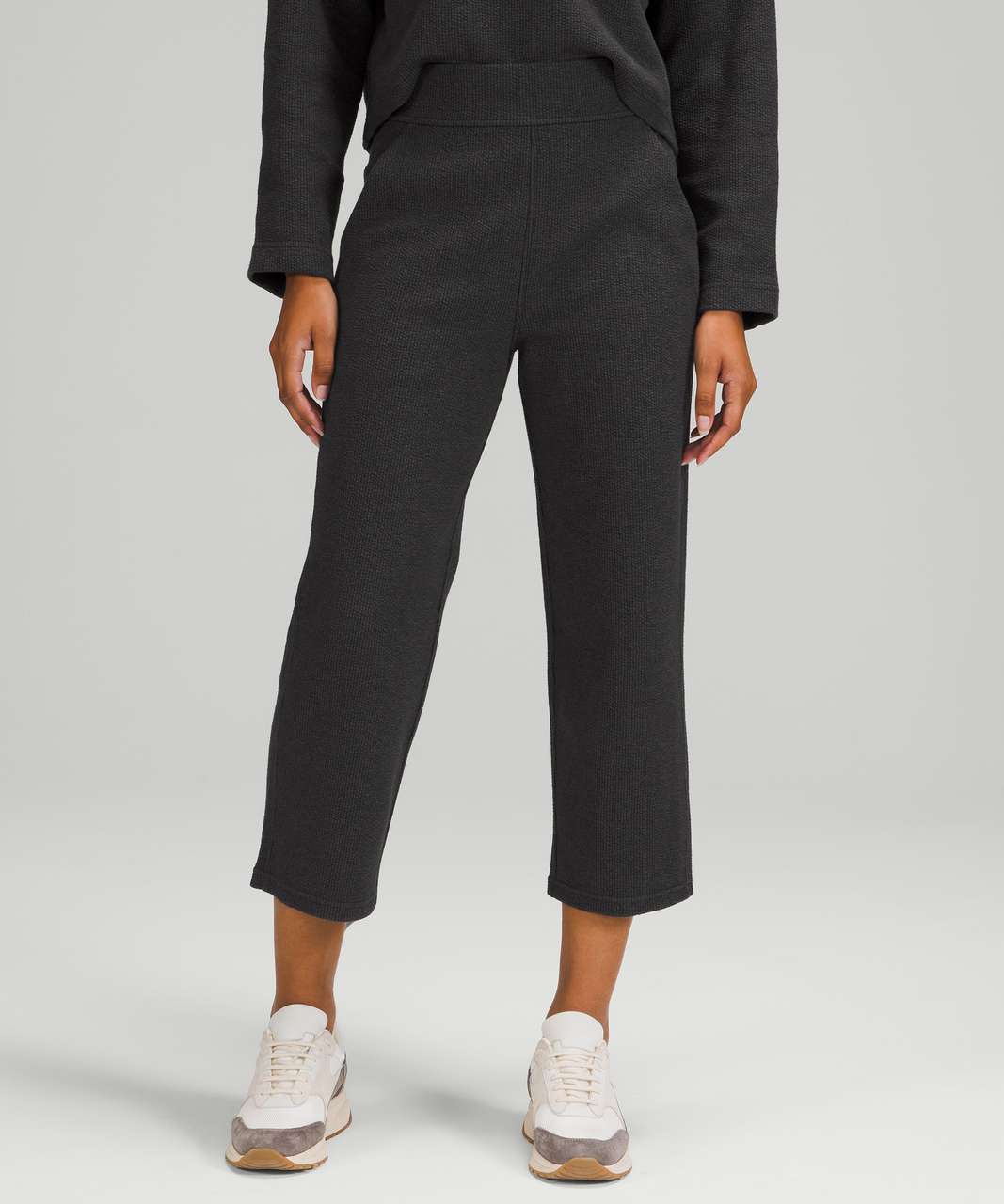 Lululemon Ribbed Straight Leg Super-High-Rise Crop 23" in Heathered Black - 14