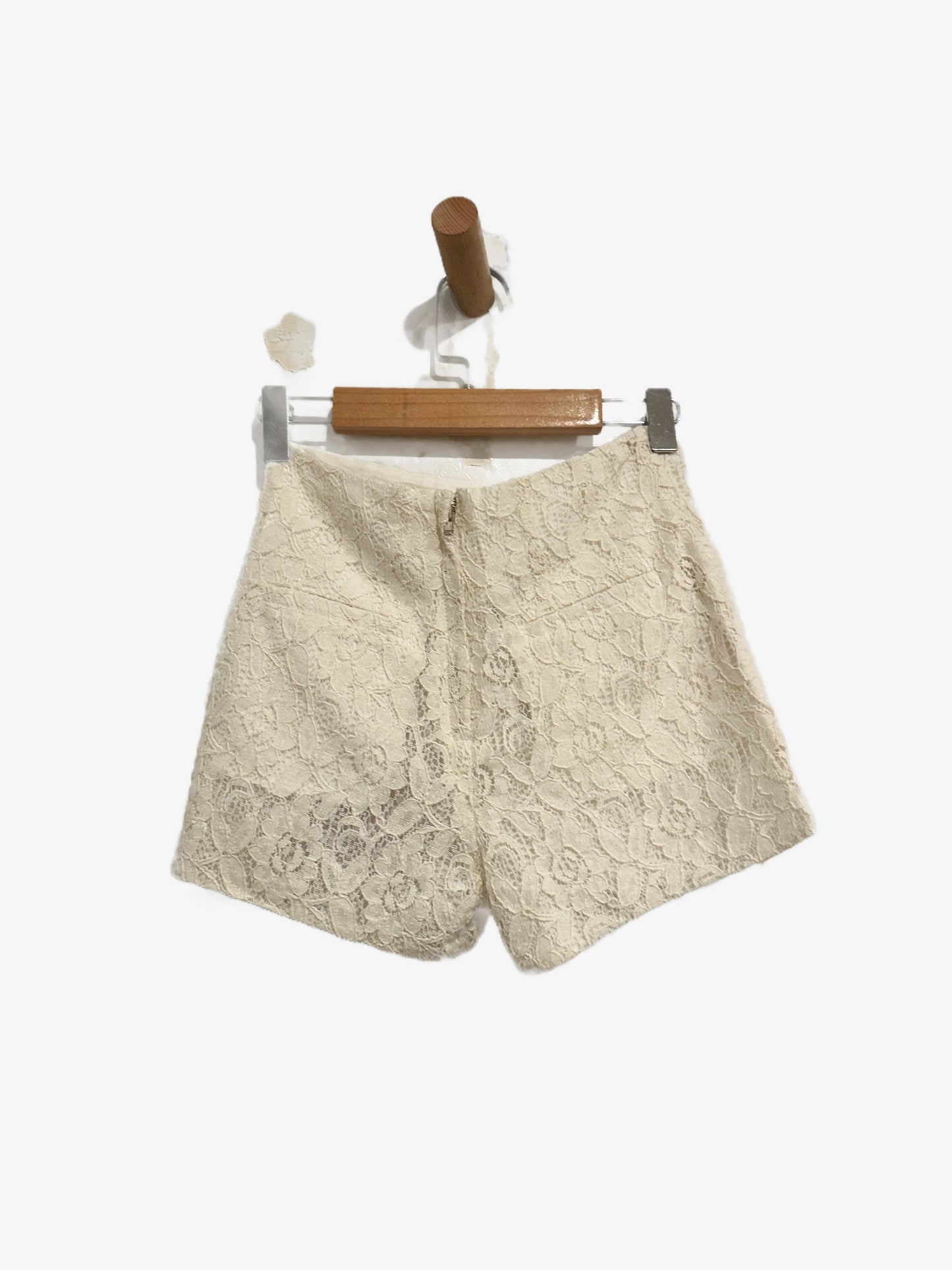 Little Paul & Joe White Lace Shorts - 8