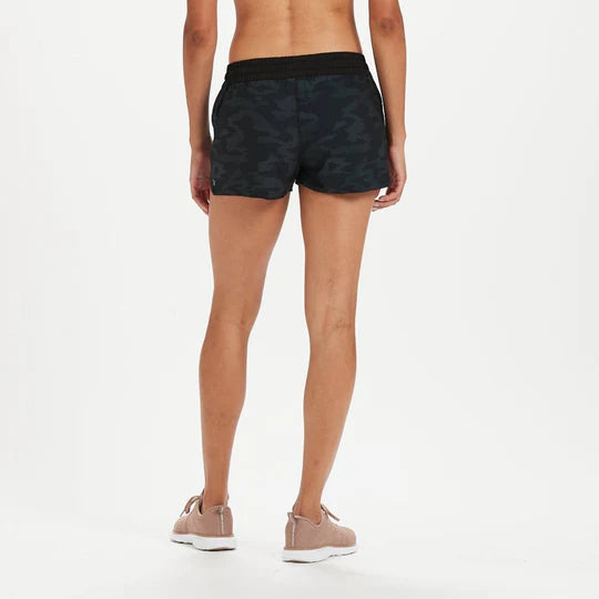 Vuori Clementine Camo Shorts - Small