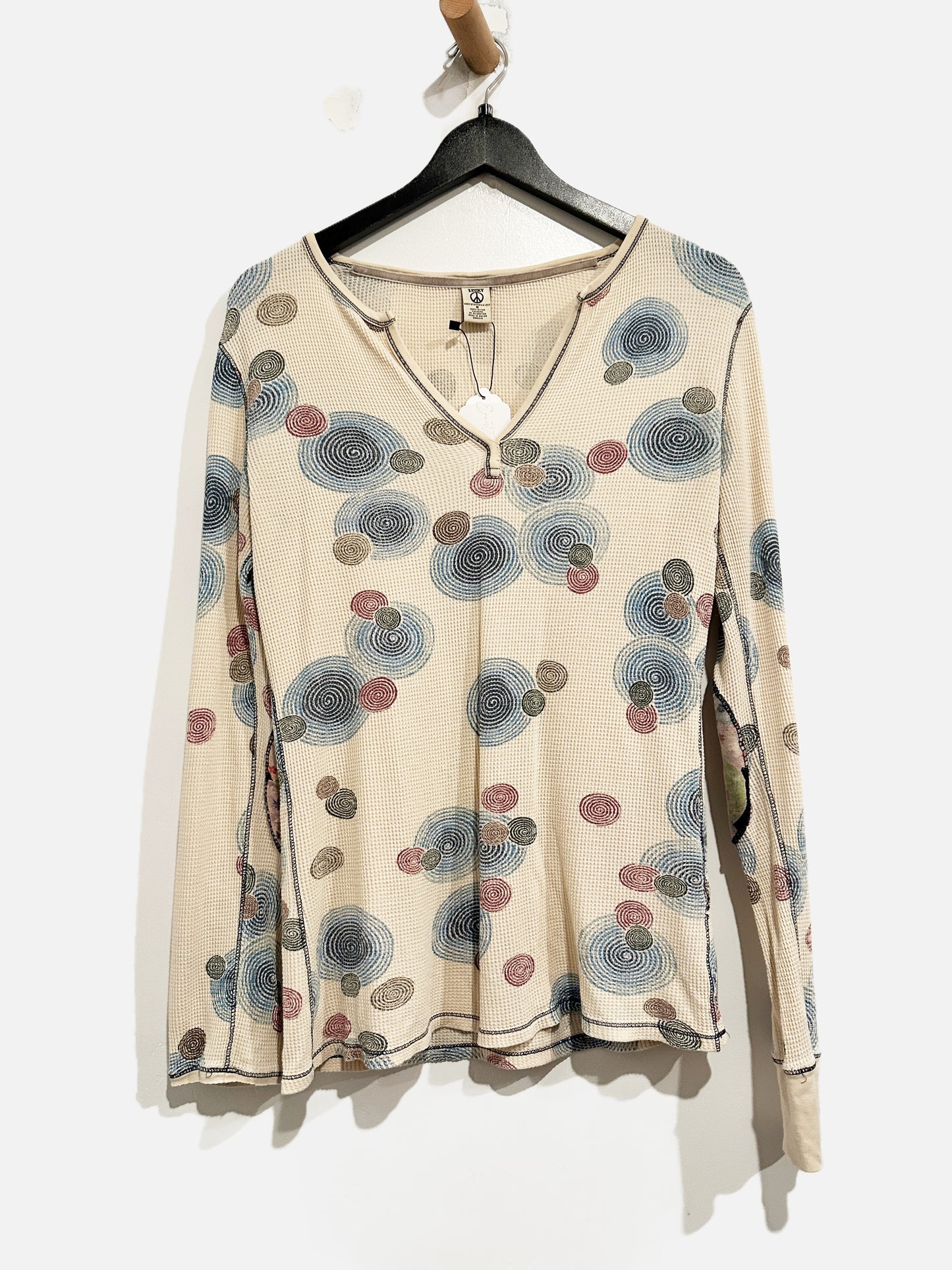Lucky Brand V-Neck Circles w/Elbow Patch Thermal Top - Medium