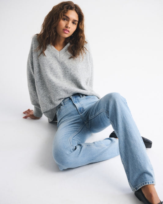 Abercrombie & Fitch Ultra High Rise 90s Straight Jean - 30