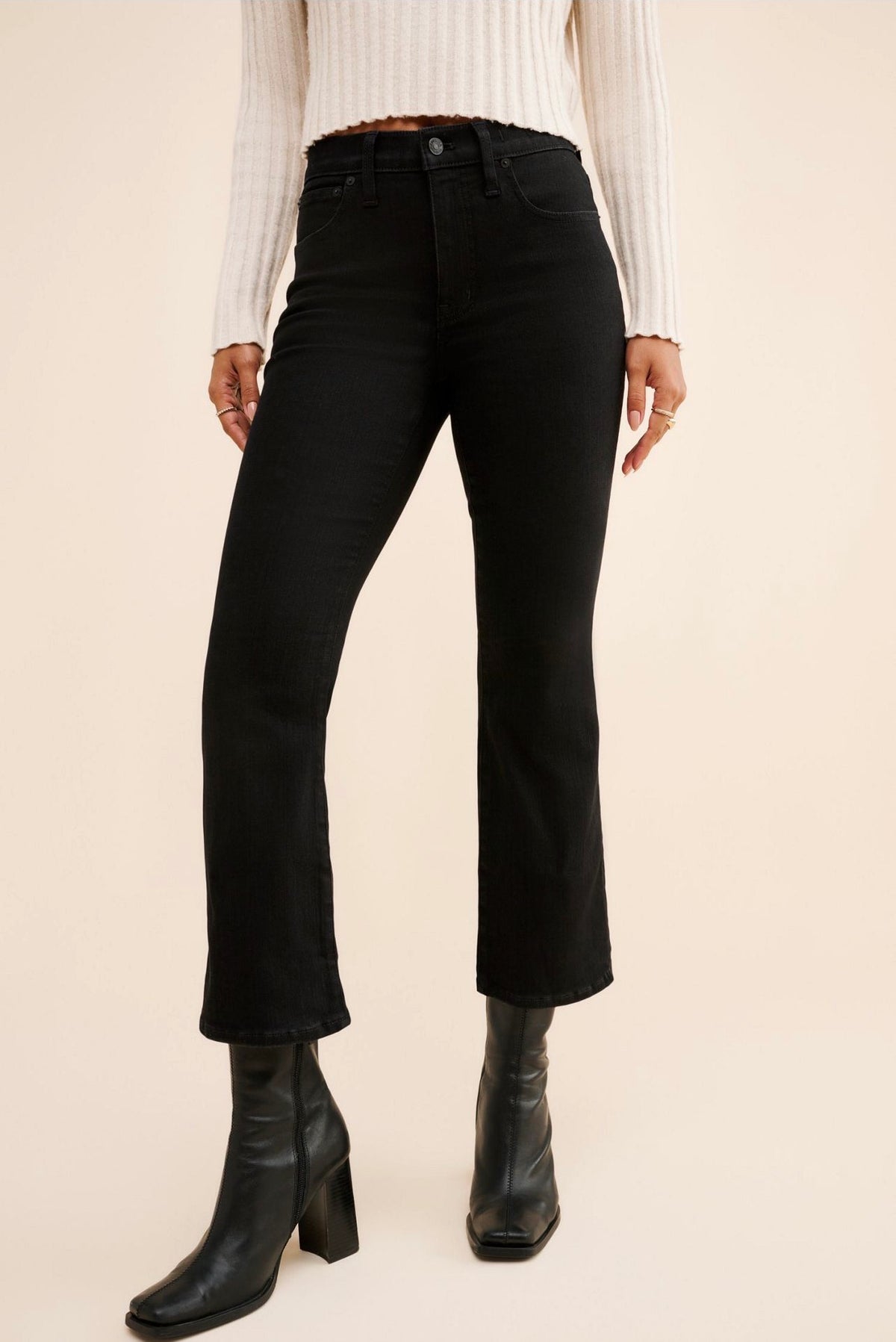 Madewell Black Mid-Rise Kickout Crop Jeans - 33