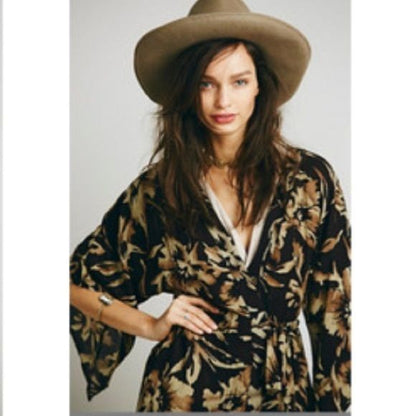 Free People + Love Project Brown Floral Printed Kimono Wrap Size Medium