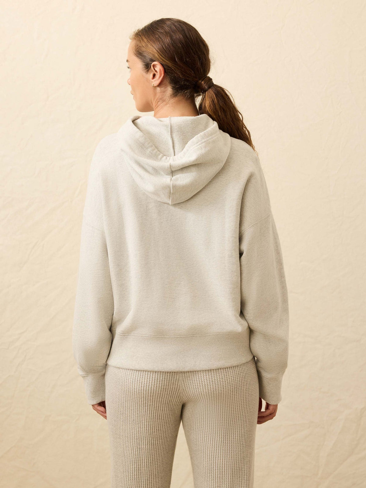 Faherty High Standard Fleece Hoodie in Light Grey Heather - Small