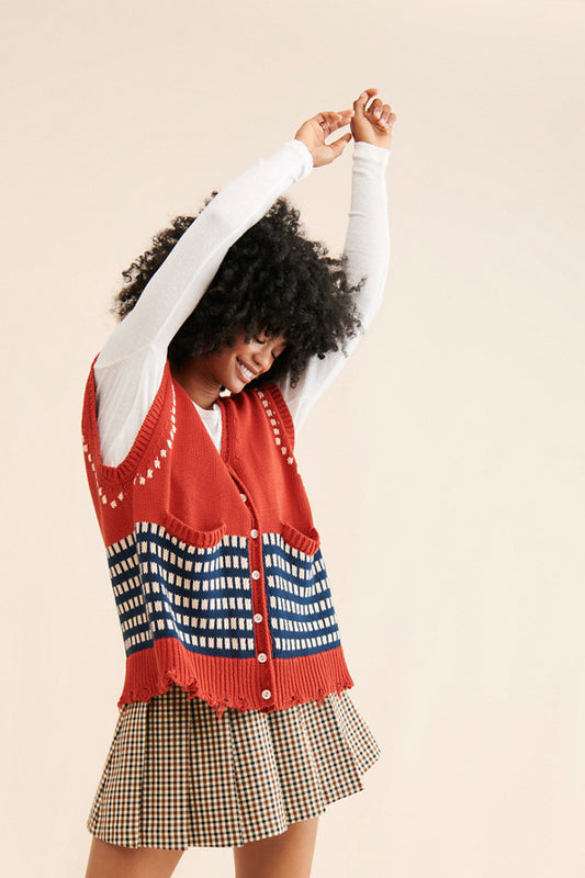 Found Checkered Knit Sweater Vest in Red Motif - XS