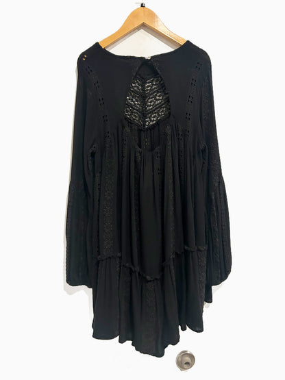 Free People Kiss Kiss Lace Inset Tunic in Black - Small