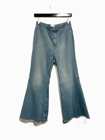 Free People Youthquake Crop Flare Jeans - 29