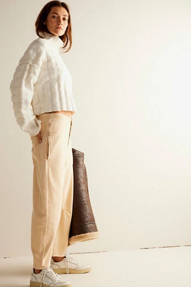 Free People Cream Osaka Mid Rise Barrel Jeans - 29