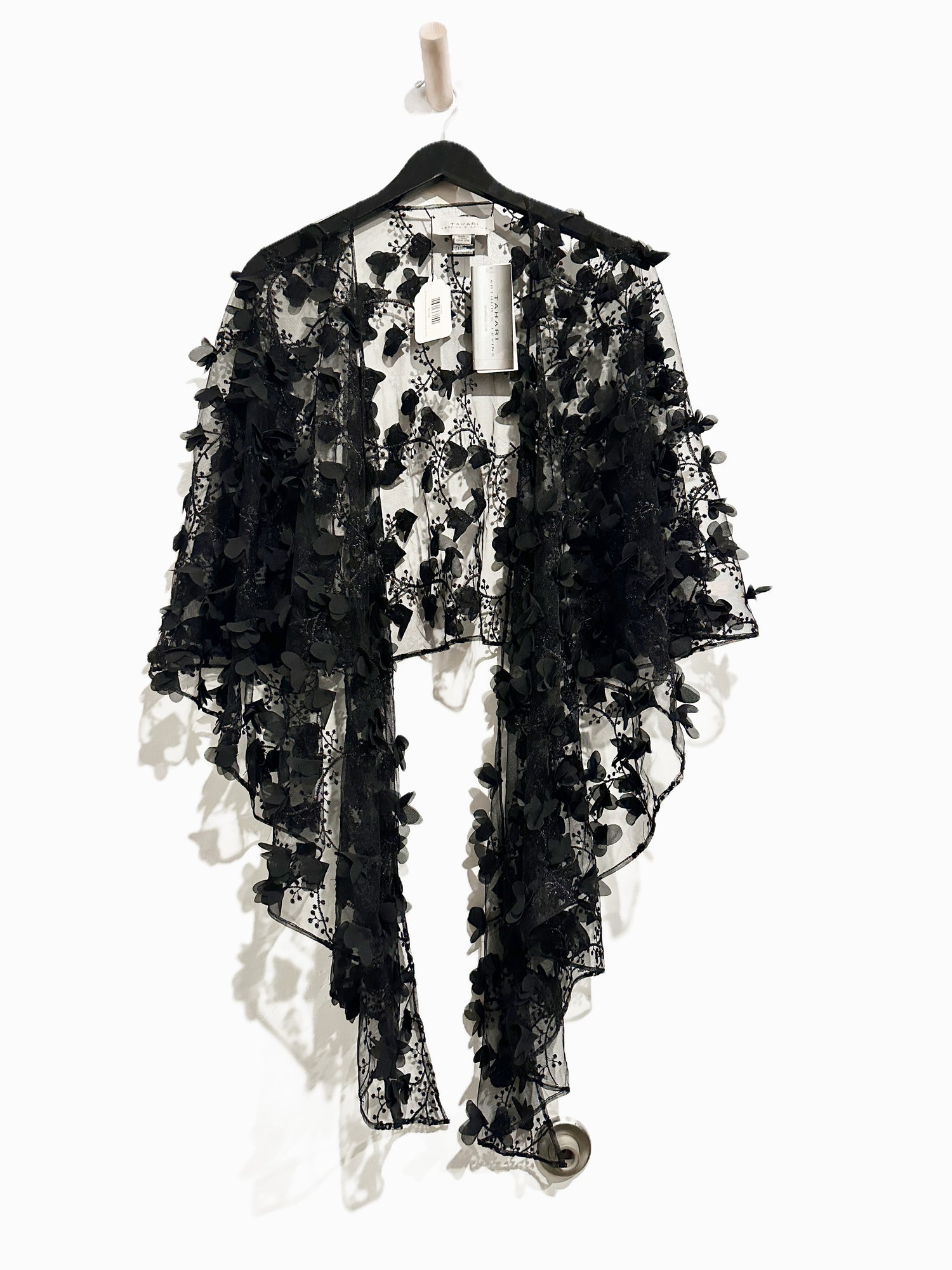 Tahari NWT Black Appliqué Embroidered Shawl - 0S
