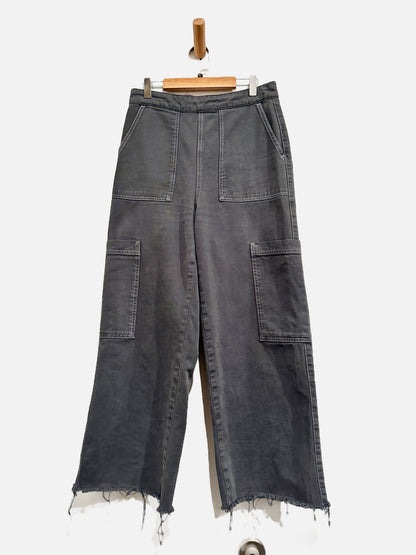 Urban Outfitters Gray Cargo Jeans - Small